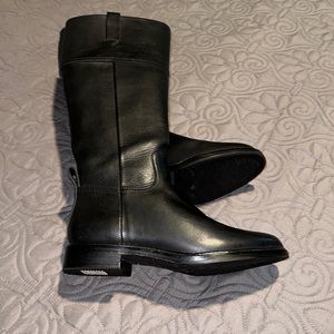 Clarks Clarkdale Hi Black Leather Zip Boots EUC 61/2 M